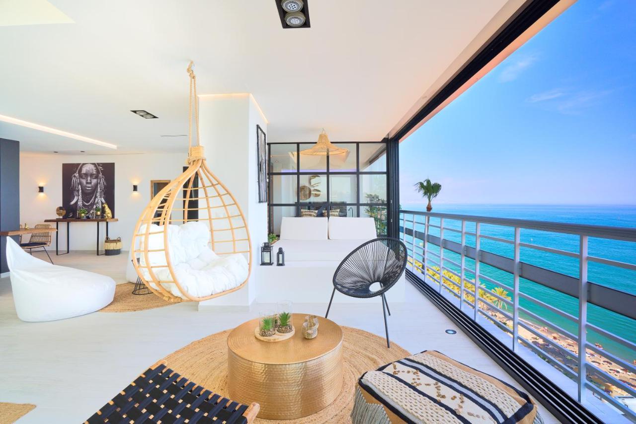 Savanna Beach. Amazing Apartment With Jacuzzi Torremolinos Exteriör bild