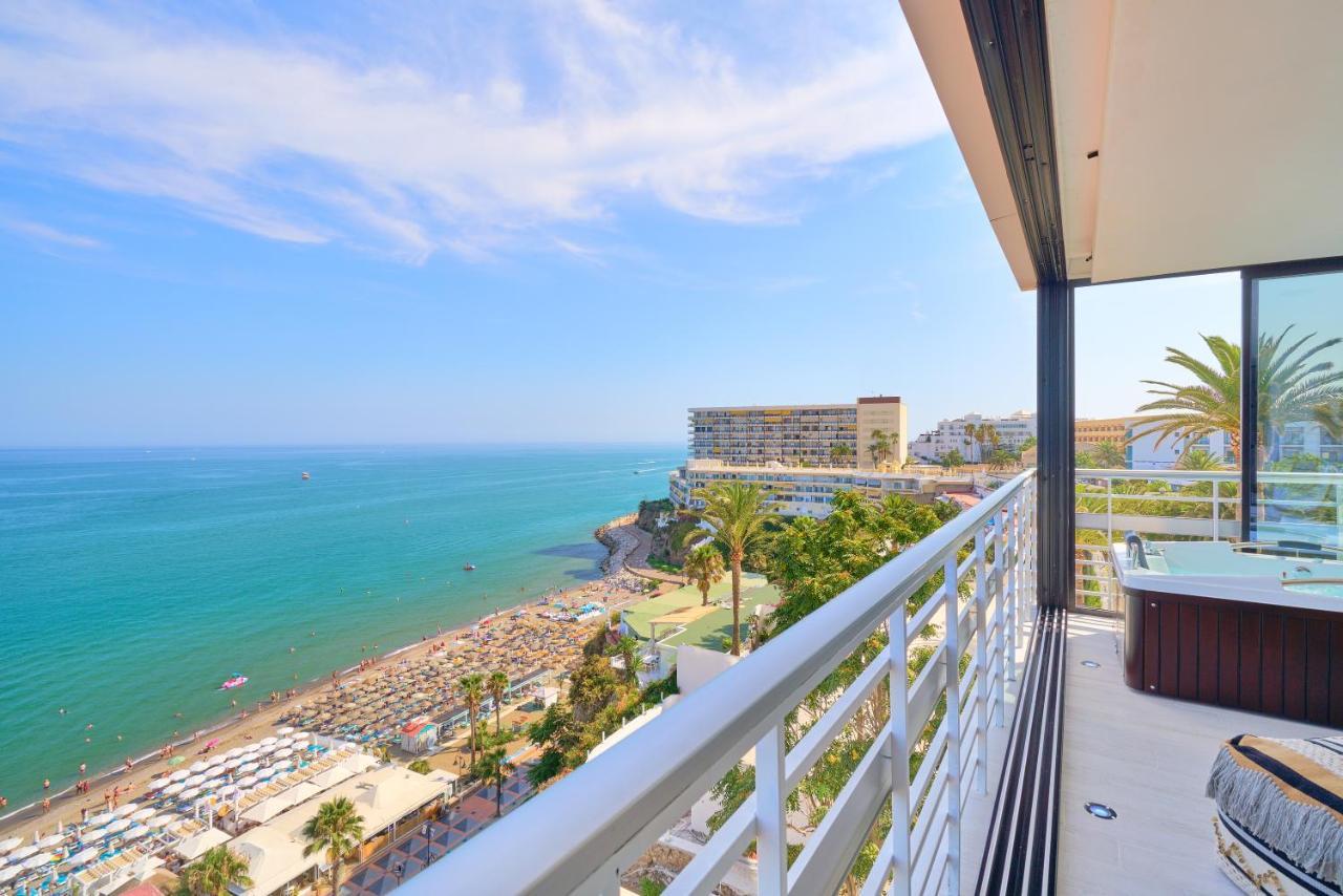 Savanna Beach. Amazing Apartment With Jacuzzi Torremolinos Exteriör bild